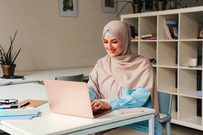 ویژگی های شغل های مناسب بانوان ویژگی های شغل های مناسب بانوان